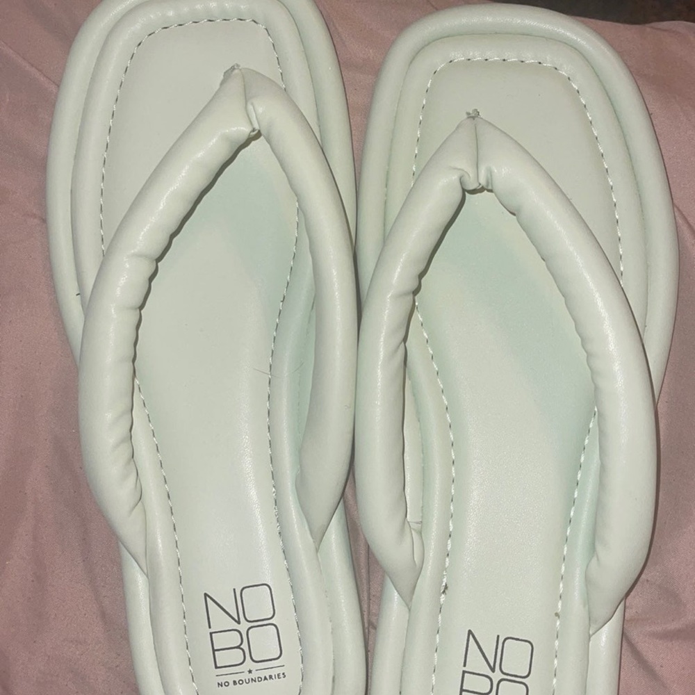 cushion sandals